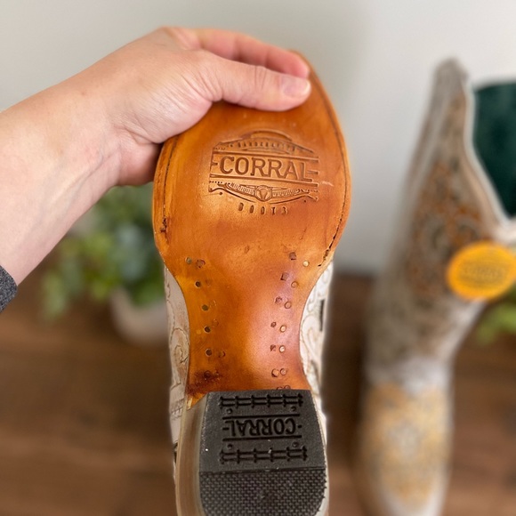 NEW Corral Women's Glitter Inlay Snip Toe Cowgirl Boot 8 - Picture 3 of 8